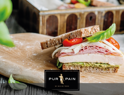 ITALIAANSE DEJEUNER BROOD BOTERHAM